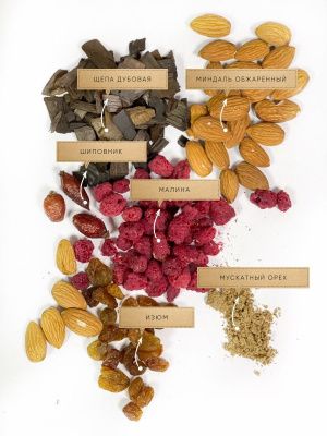 Малиново-Миндальный коньяк (Дед Алтай) Малиново-Миндальный коньяк (Дед Алтай)