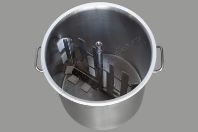 Мешалка с силиконовыми скребками, куб 25 литров